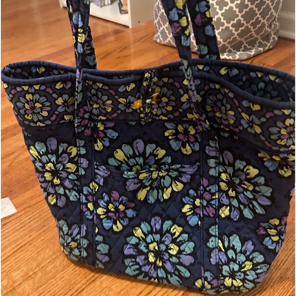 Vera Bradley tote bag!